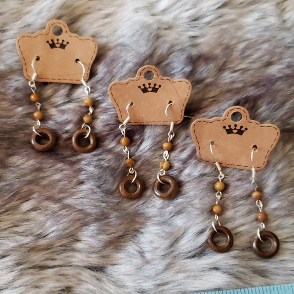 Earrings - Picture 2 of 2